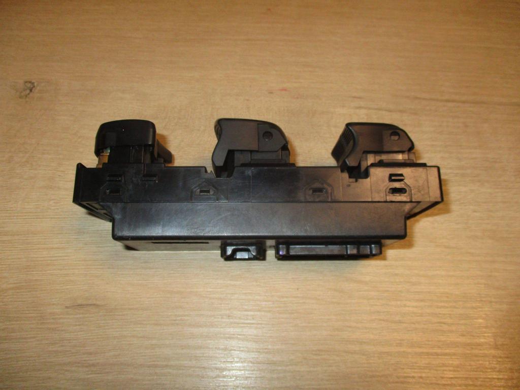 Блок управления стеклоподъемниками, 4000 рублей, Пермь