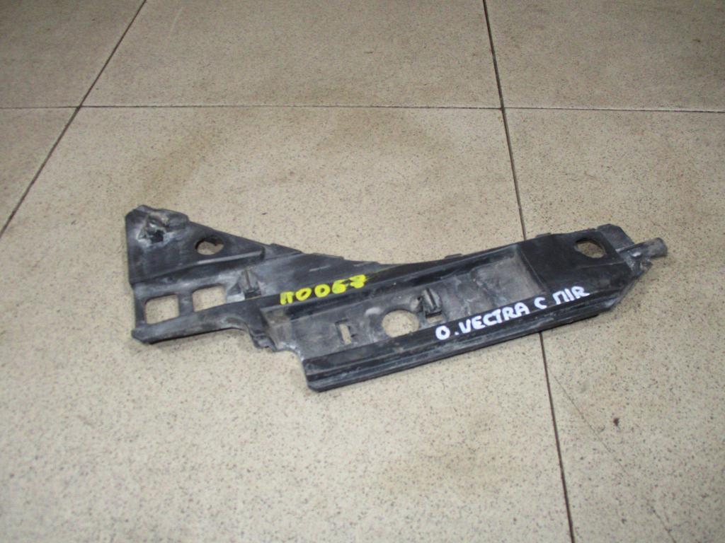 Кронштейн переднего бампера правый, 1500 рублей, Пермь