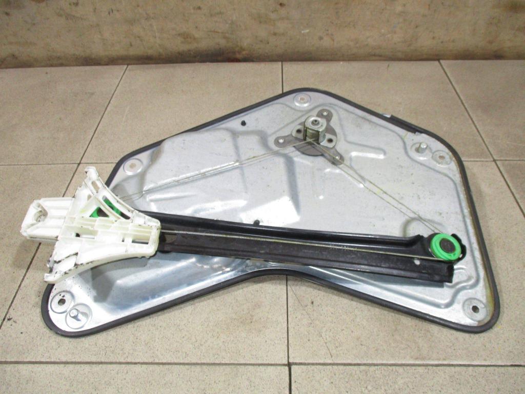 Стеклоподъемник механический задний правый, 500 рублей, Пермь