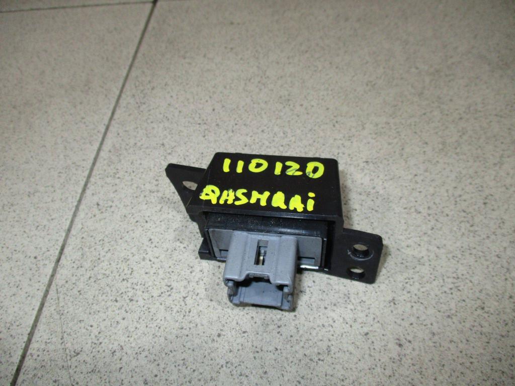 Кнопка обогрева сидений, 700 рублей, Пермь