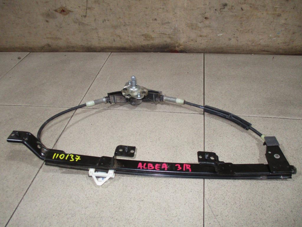 Стеклоподъемник механический задний правый, 500 рублей, Пермь