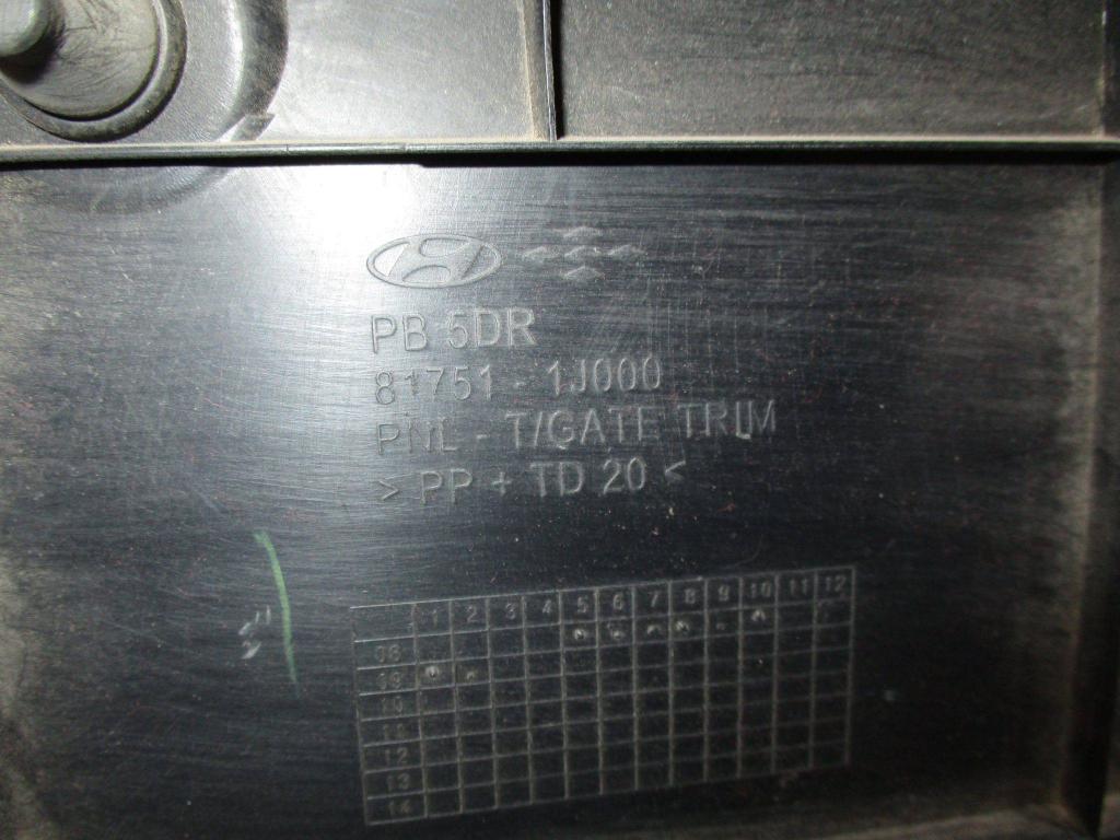 Обшивка двери багажника, 1500 рублей, Пермь