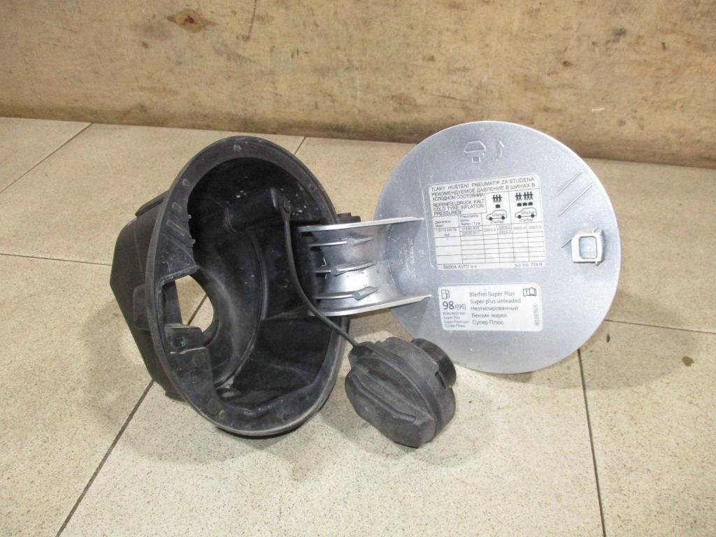 Лючок бензобака, 2000 рублей, Пермь