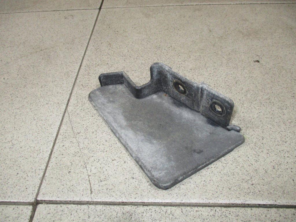 Брызговик задний левый, 1000 рублей, Пермь