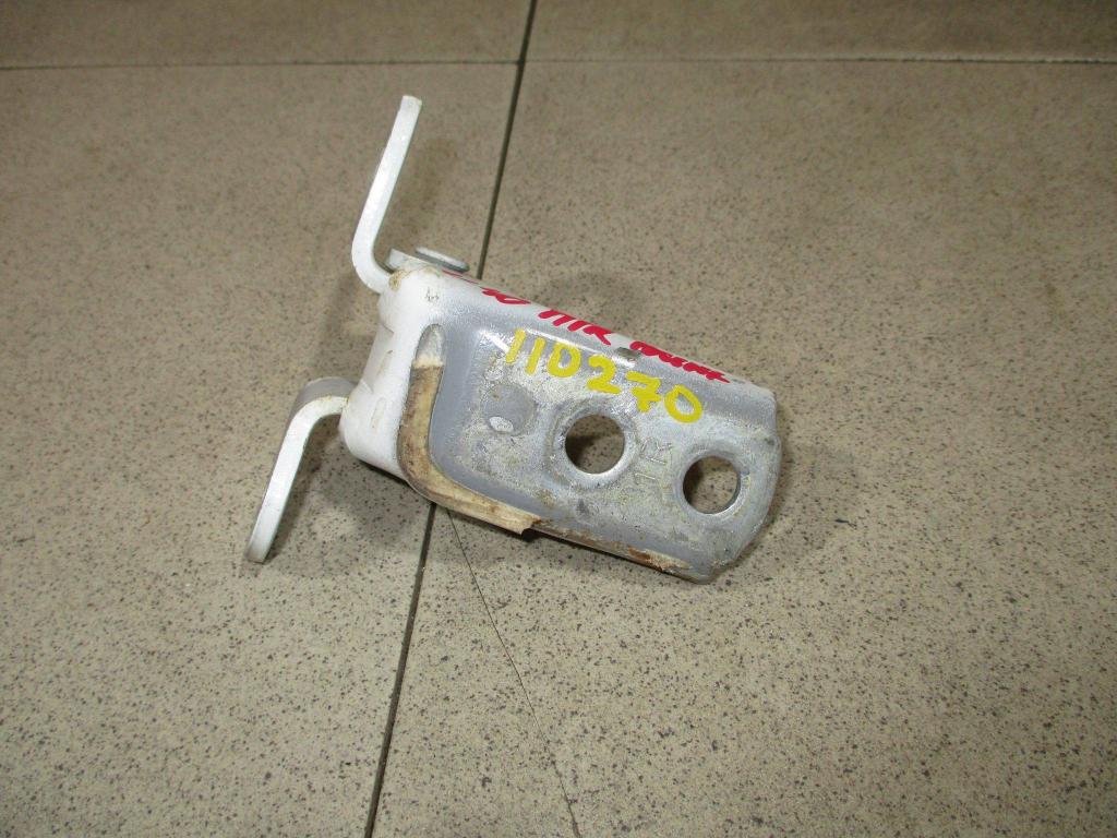 Петля двери передней правой верхняя, 1000 рублей, Пермь