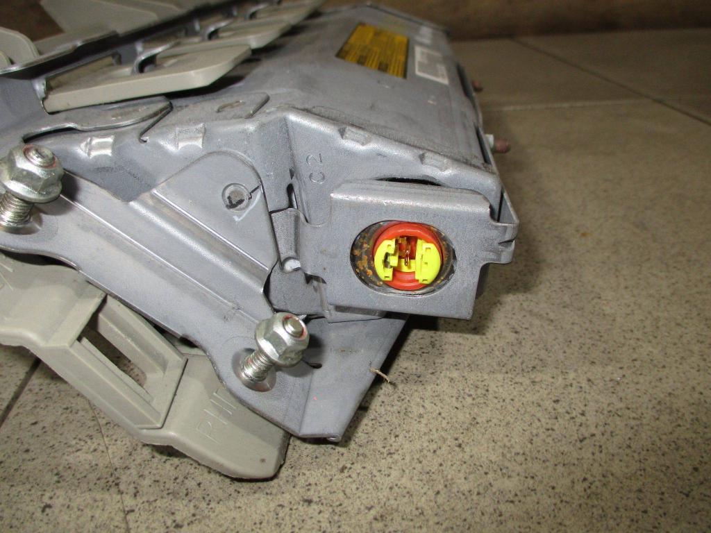 Подушка безопасности для колен, 2000 рублей, Пермь