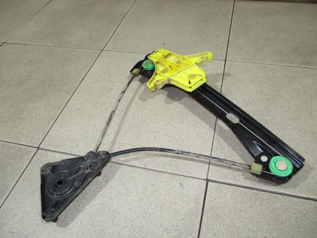 Стеклоподъемник задний правый, 800 рублей, Пермь