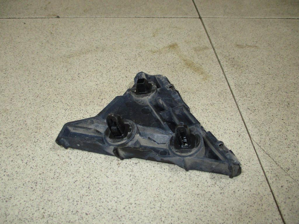 Кронштейн заднего бампера правый, 500 рублей, Пермь