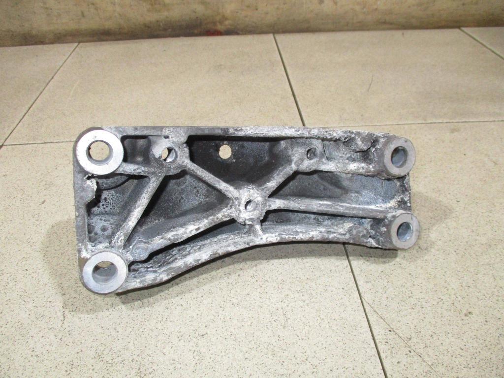 Кронштейн КПП левый, 1000 рублей, Пермь