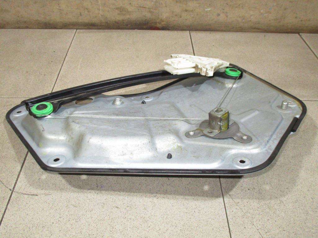 Стеклоподъемник механический задний левый, 500 рублей, Пермь