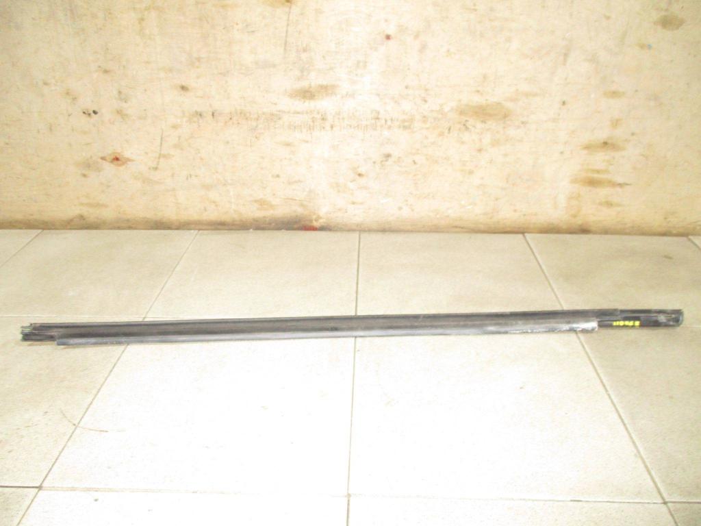 Накладка стекла переднего правого, 1200 рублей, Пермь