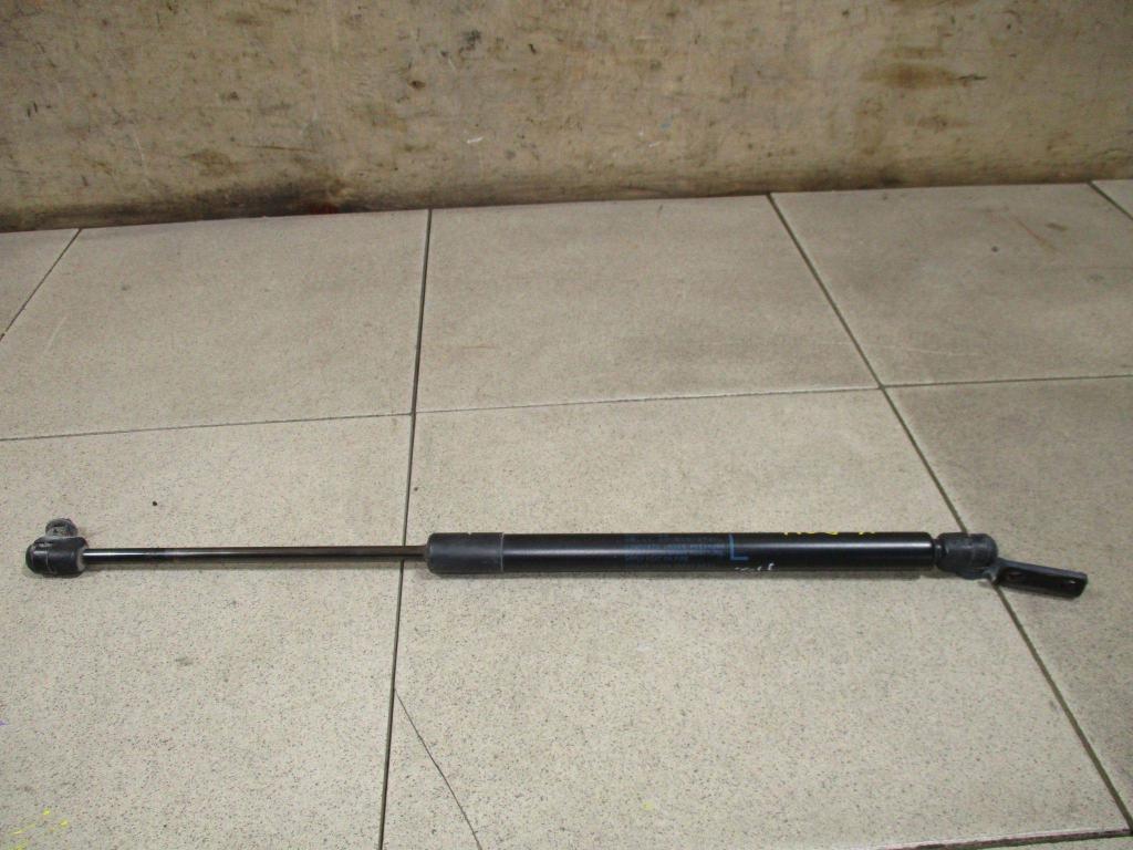 Амортизатор двери багажника, 500 рублей, Пермь