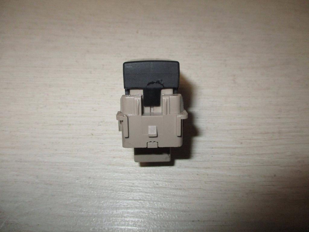 Кнопка обогрева сидений, 1000 рублей, Пермь