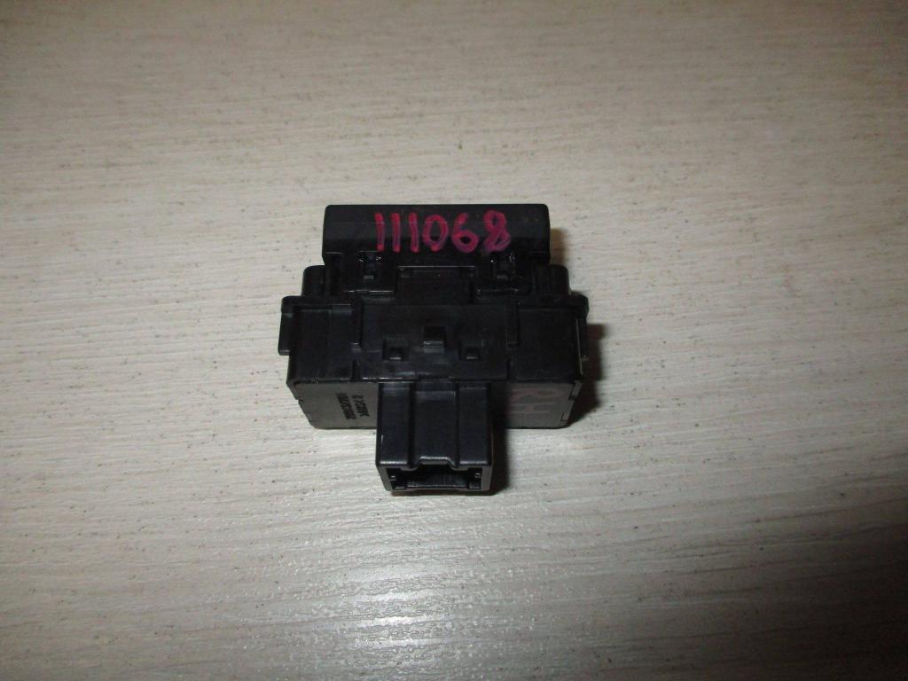 Кнопка обогрева сидений, 1000 рублей, Пермь