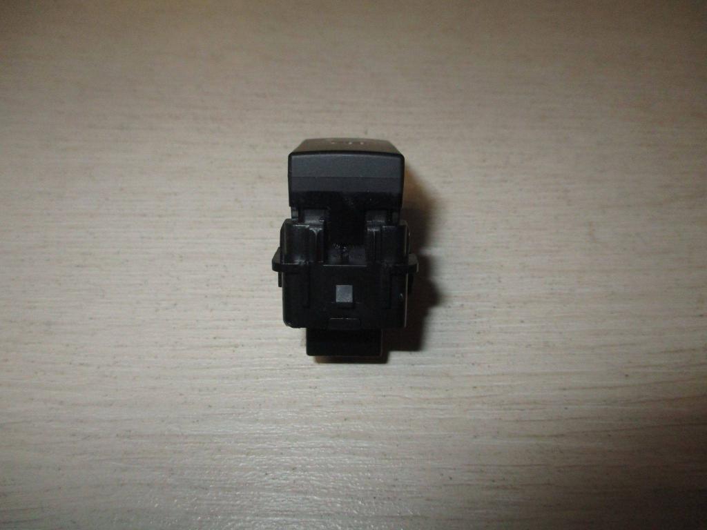 Кнопка обогрева сидений, 1000 рублей, Пермь