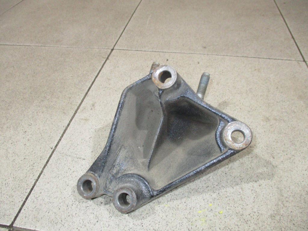 Кронштейн двигателя правый, 3000 рублей, Пермь