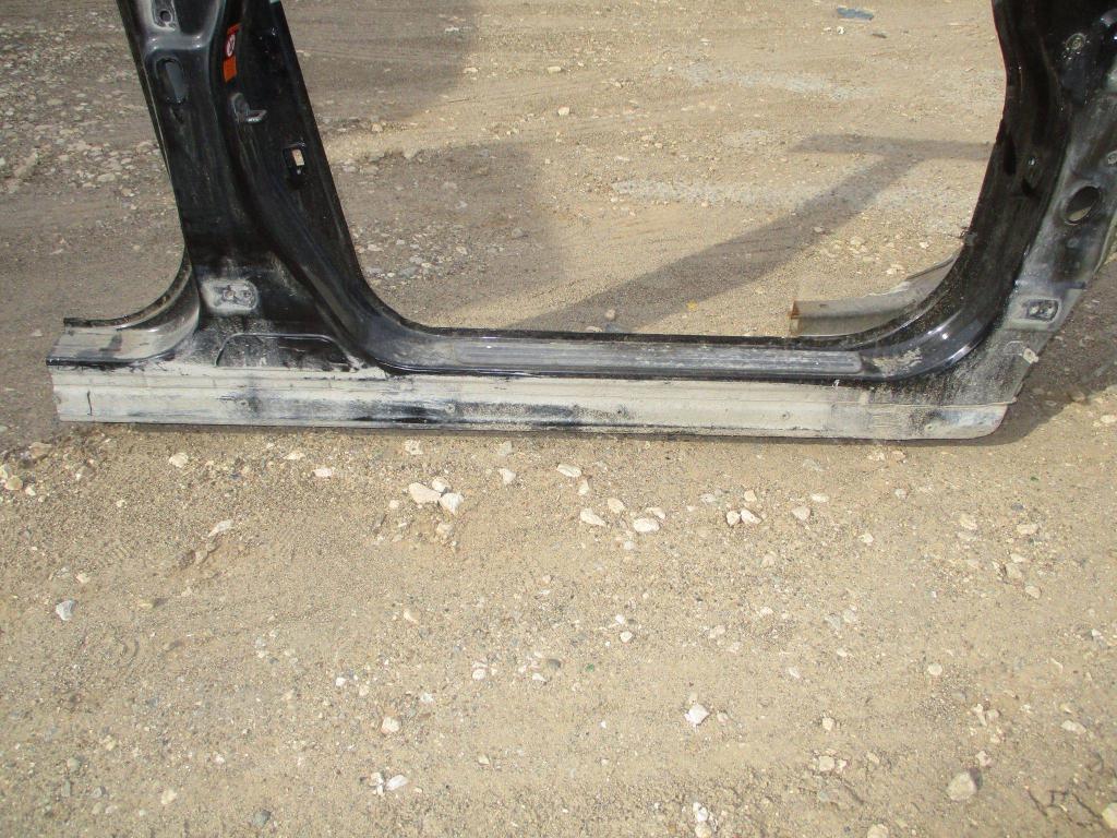 Порог со стойкой правый, 6000 рублей, Пермь