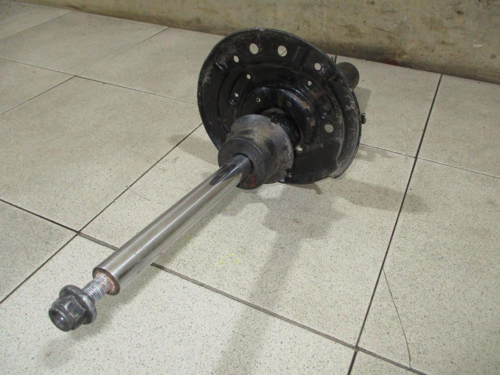 Амортизатор передний правый, 3000 рублей, Пермь