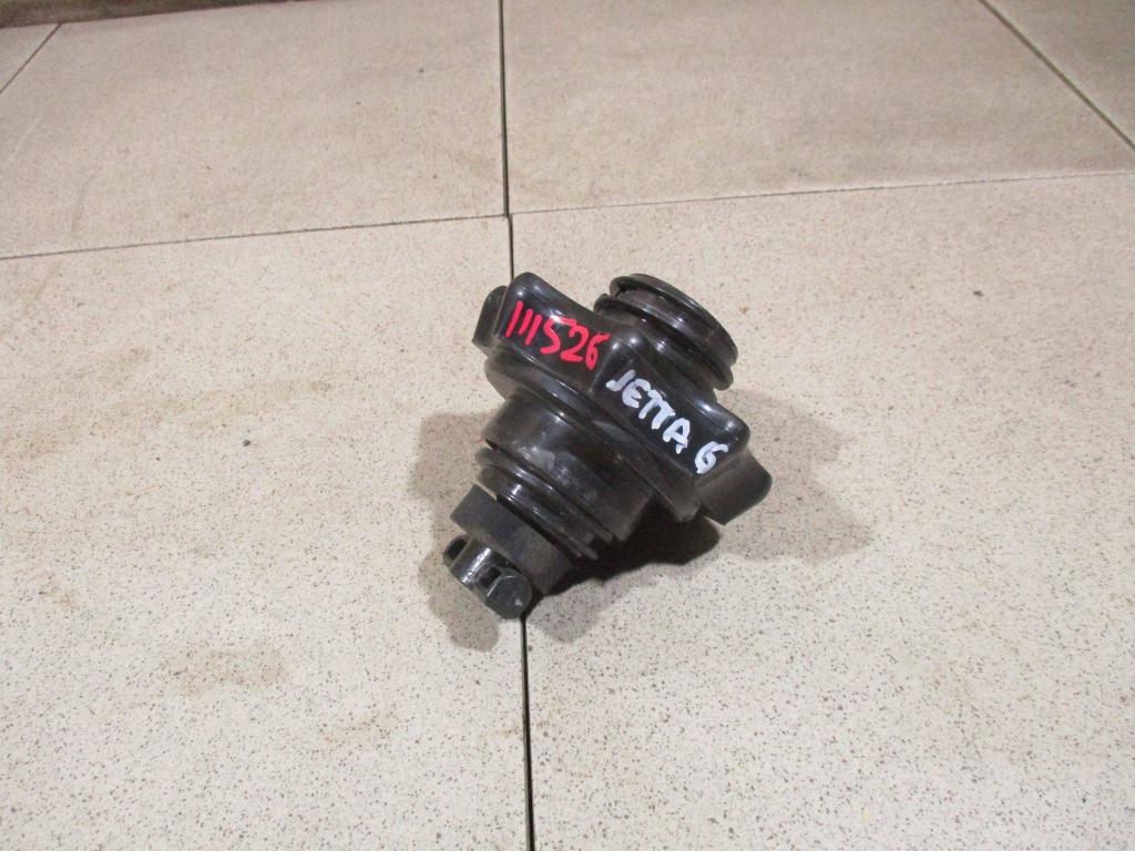 Болт крепления запасного колеса, 500 рублей, Пермь