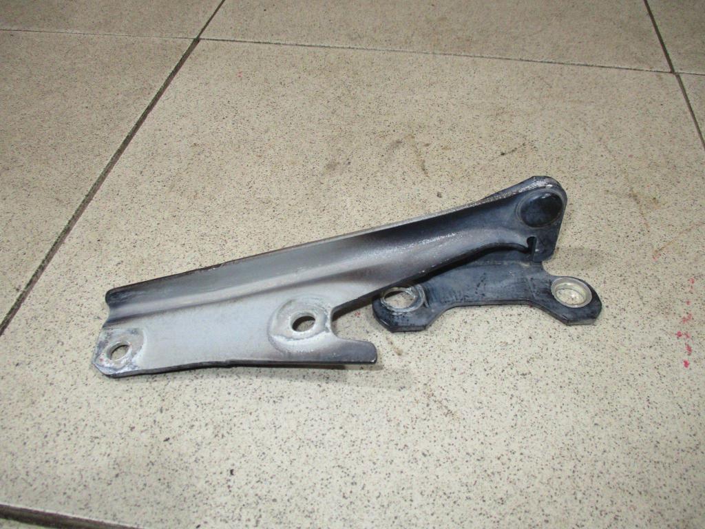 Петля капота правая, 1000 рублей, Пермь