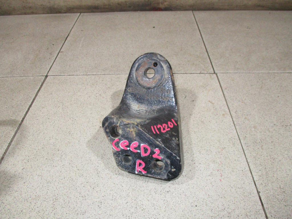 Кронштейн опоры двигателя, 1500 рублей, Пермь