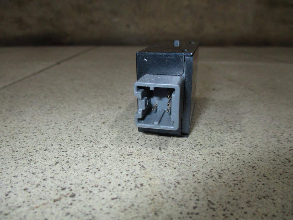 Кнопка освещения панели приборов, 500 рублей, Пермь