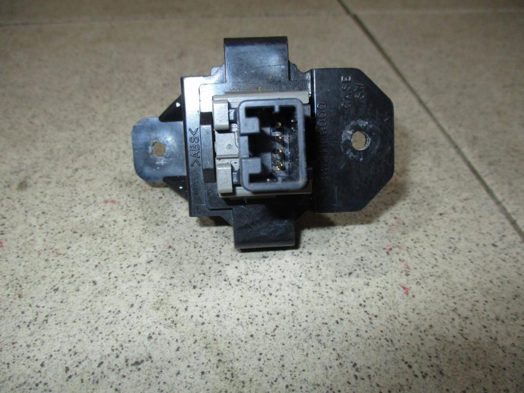 Кнопка антипробуксовочной системы, 500 рублей, Пермь