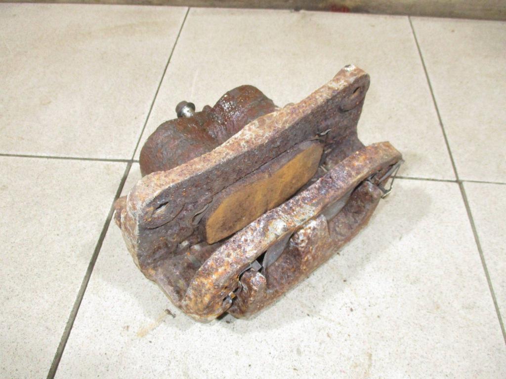 Суппорт передний правый, 2000 рублей, Пермь