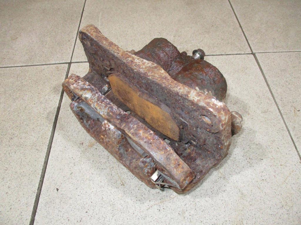 Суппорт передний правый, 2000 рублей, Пермь