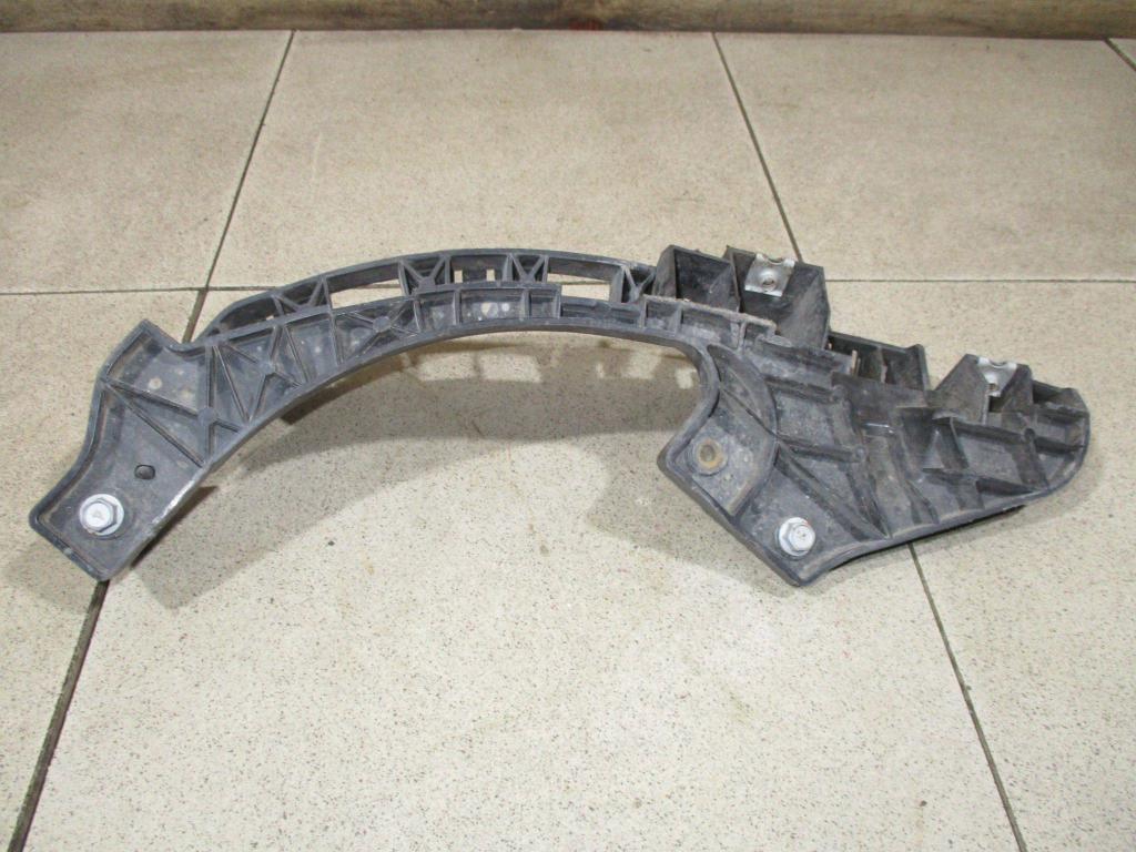 Кронштейн переднего бампера правый, 1000 рублей, Пермь