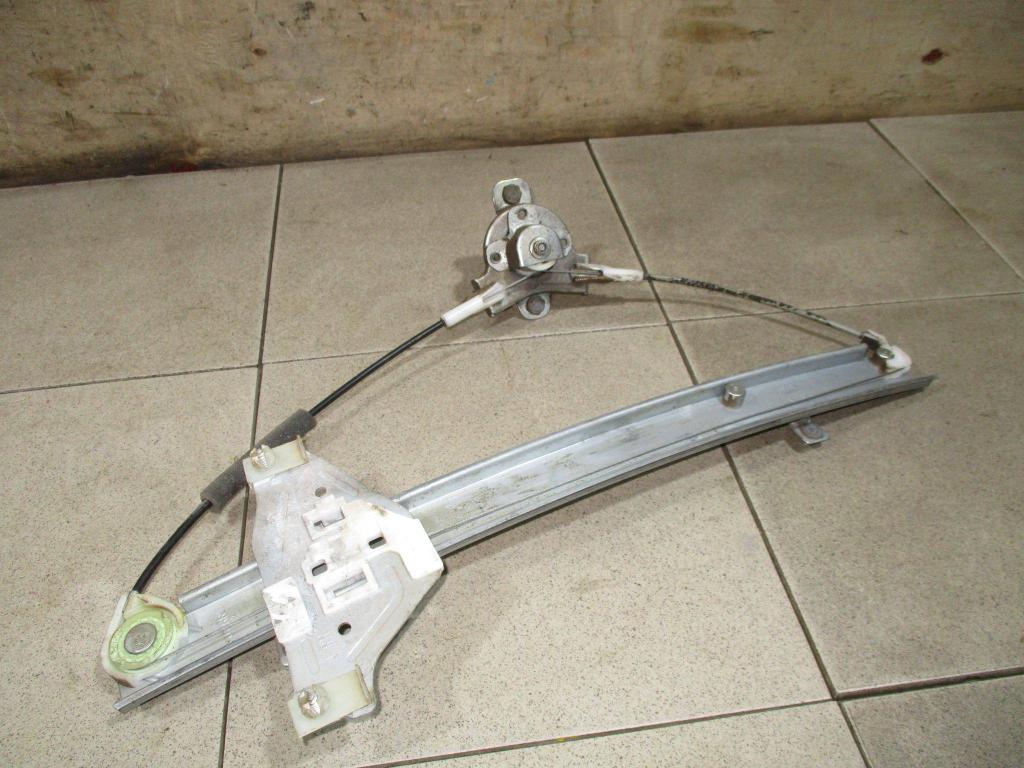 Стеклоподъемник механический задний правый, 500 рублей, Пермь