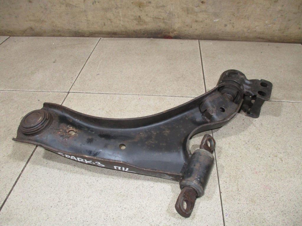 Рычаг передний левый, 2000 рублей, Пермь