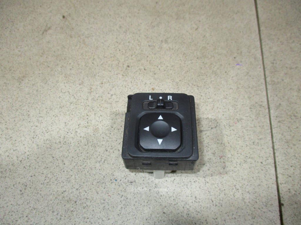 Переключатель регулировки зеркала, 500 рублей, Пермь