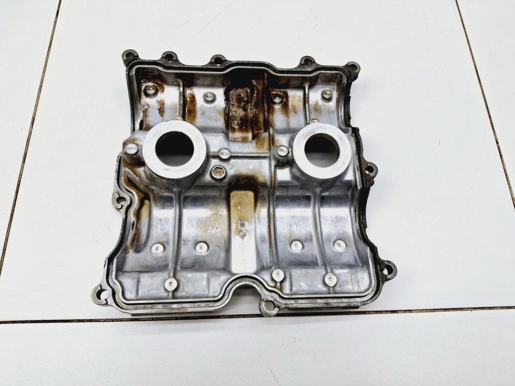 Крышка головки блока клапанная, 2000 рублей, Пермь