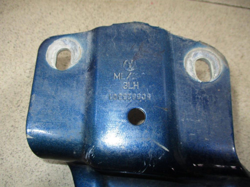 Петля капота левая, 2000 рублей, Пермь