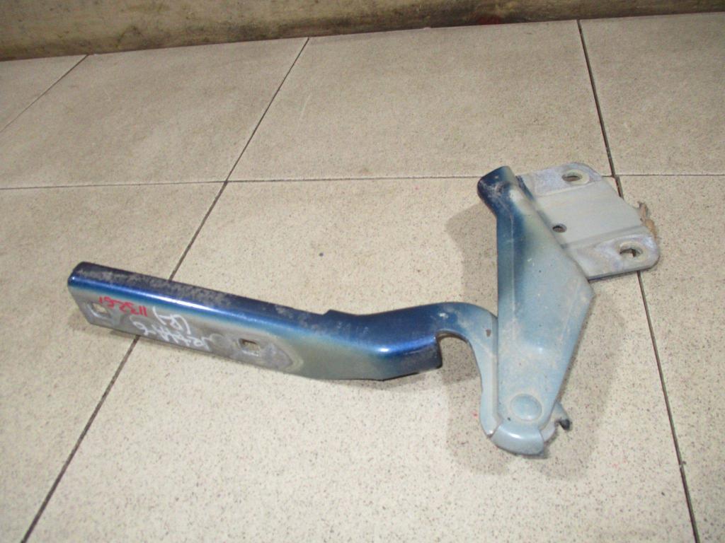 Петля капота правая, 2000 рублей, Пермь