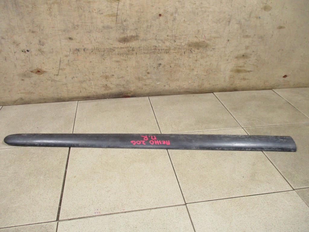 Молдинг передней правой двери, 750 рублей, Пермь