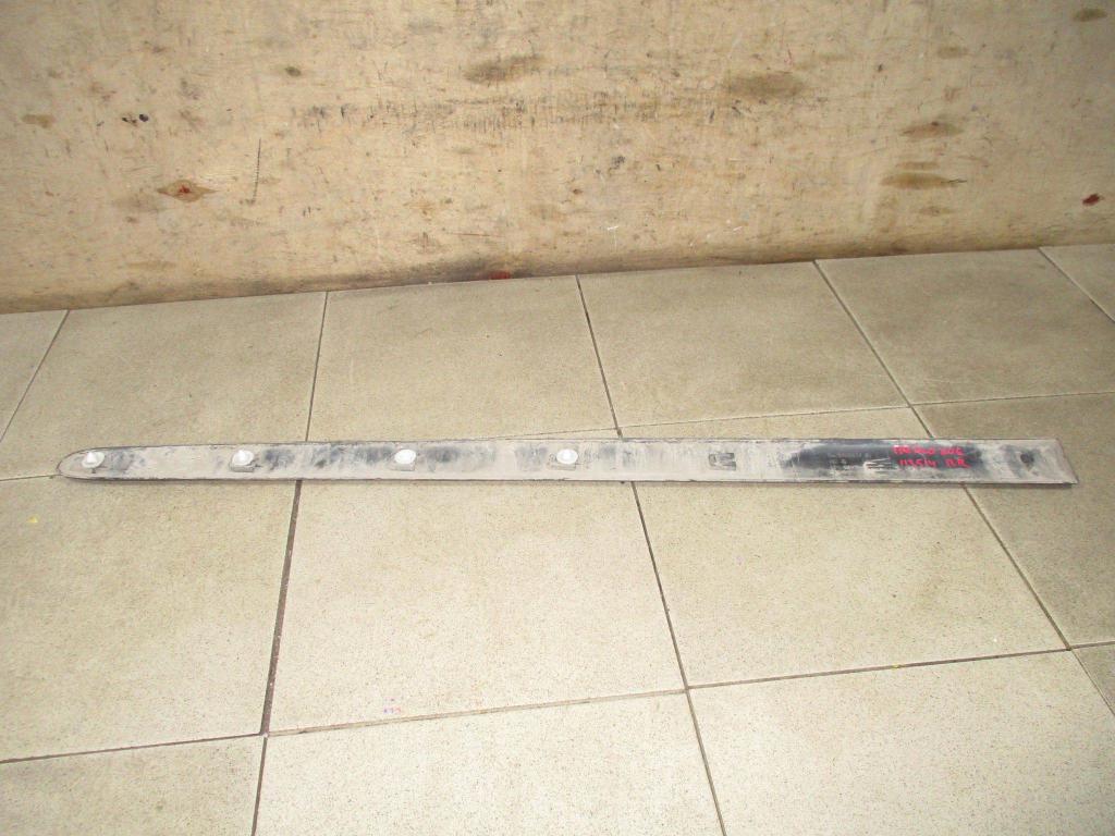 Молдинг передней правой двери, 750 рублей, Пермь