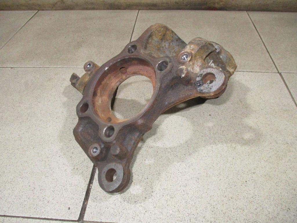 Кулак поворотный передний правый, 4000 рублей, Пермь