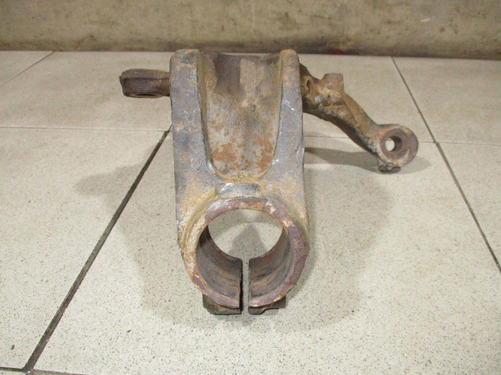 Кулак поворотный передний правый, 4000 рублей, Пермь