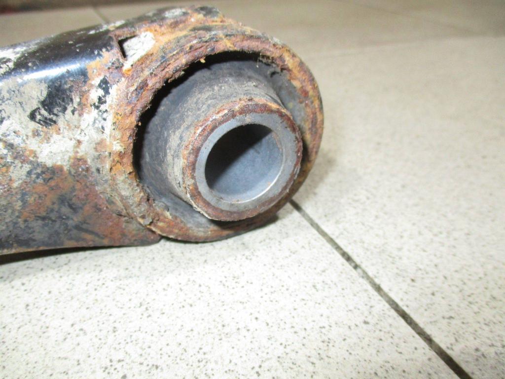 Рычаг задний продольный правый, 1000 рублей, Пермь