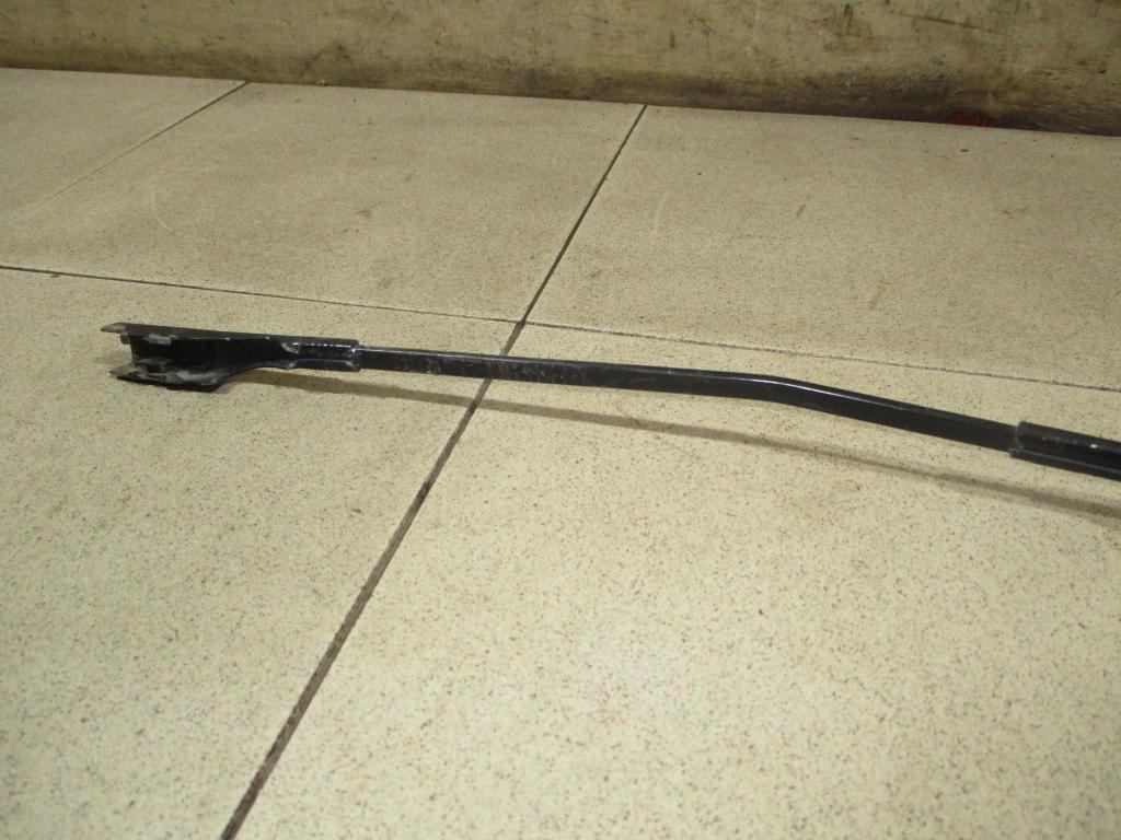 Поводок стеклоочистителя передний правый, 1000 рублей, Пермь