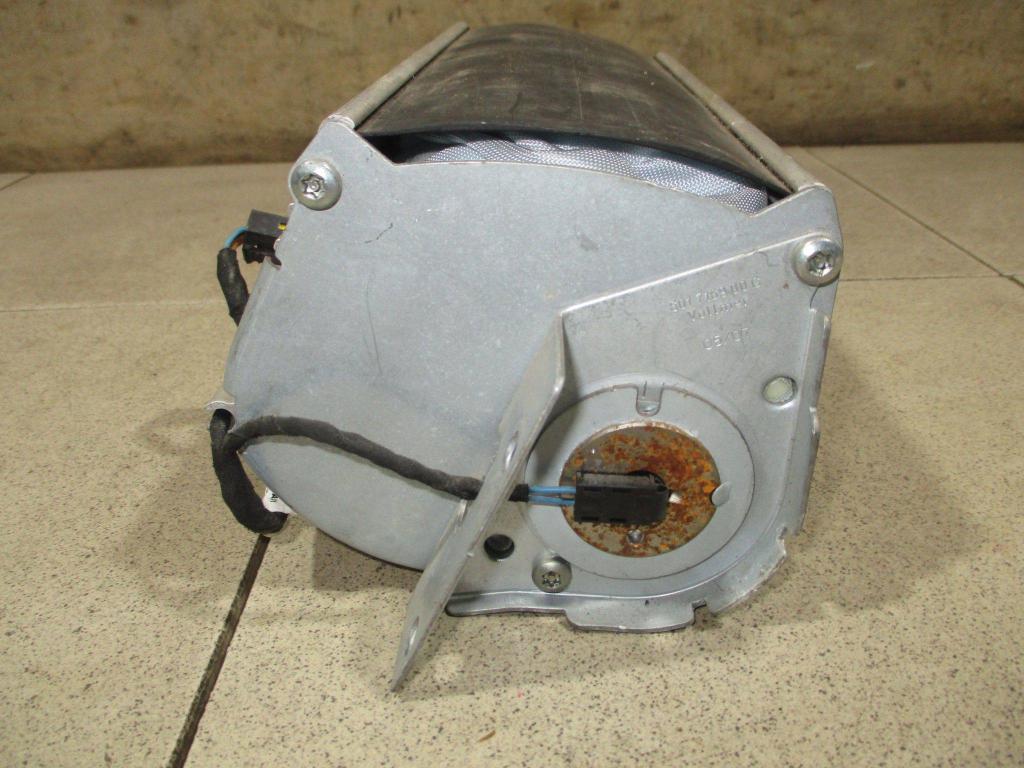 Подушка безопасности пассажира, 3000 рублей, Пермь