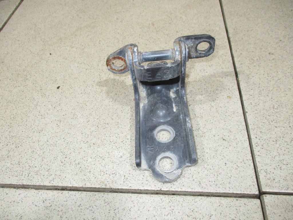 Петля двери задней левой нижняя, 500 рублей, Пермь