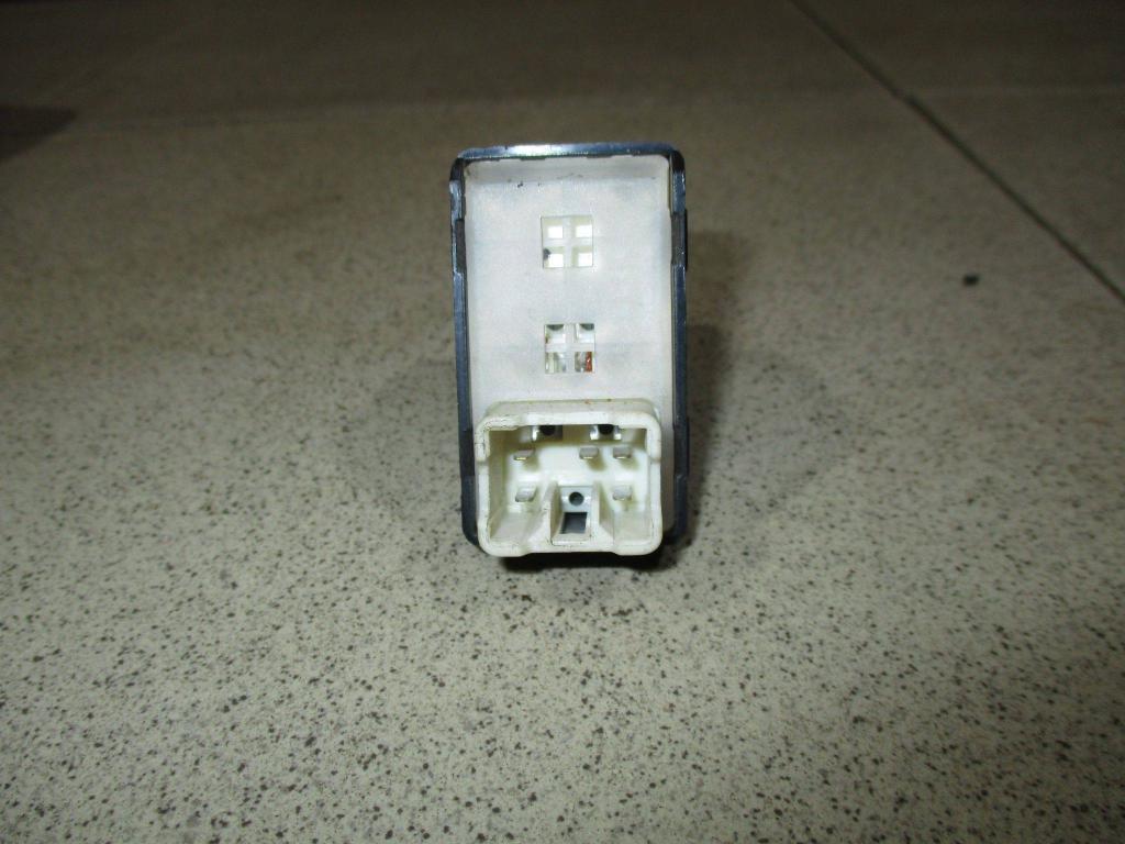 Кнопка стеклоподъемника, 500 рублей, Пермь