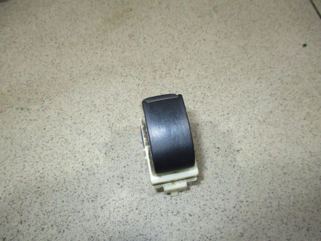 Кнопка стеклоподъемника, 500 рублей, Пермь