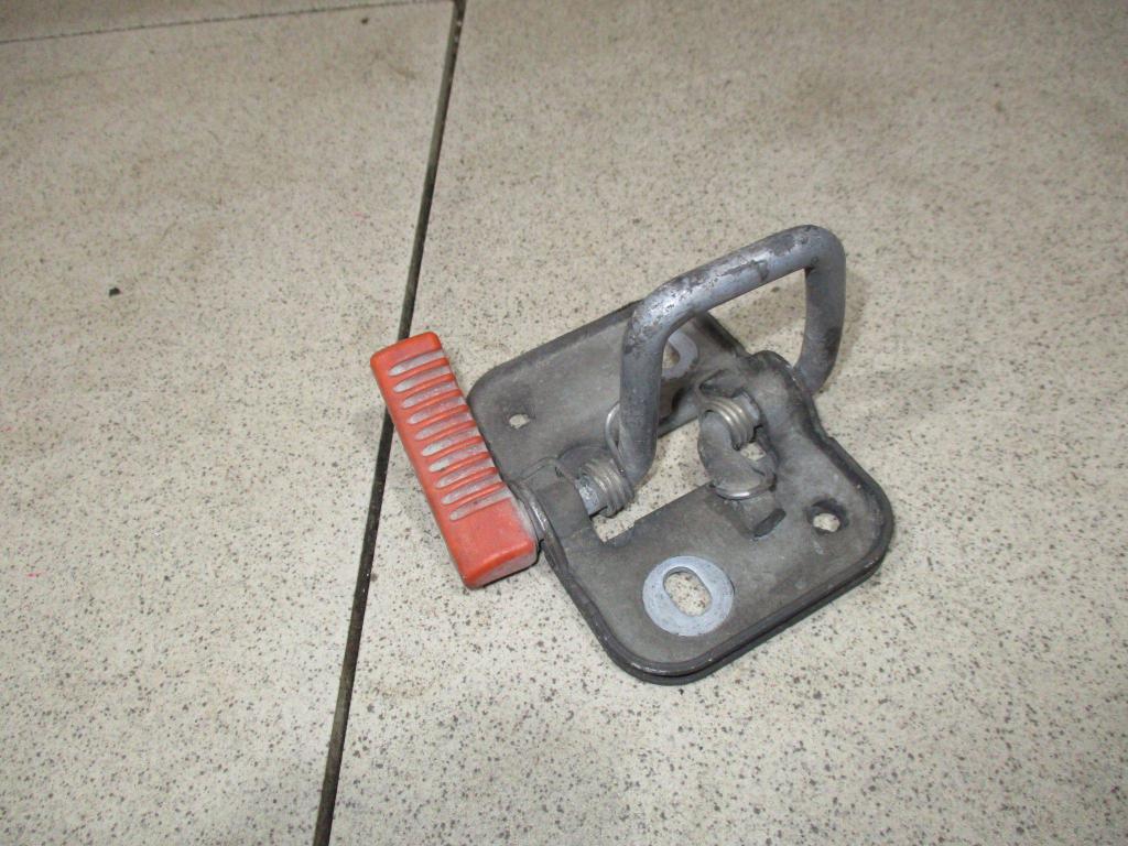 Крючок капота, 1500 рублей, Пермь