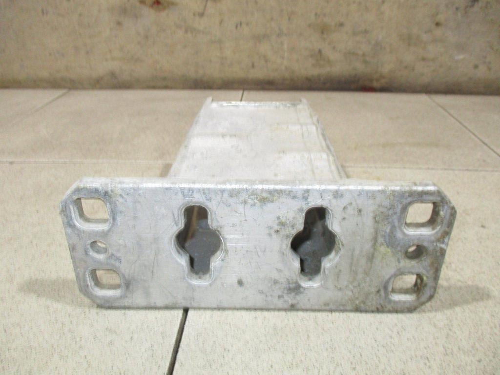 Кронштейн усилителя переднего бампера, 2000 рублей, Пермь