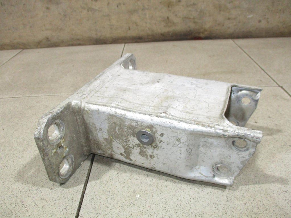 Кронштейн усилителя переднего бампера, 2000 рублей, Пермь