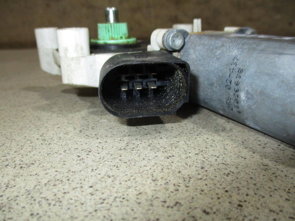 Моторчик стеклоподъемника, 1000 рублей, Пермь